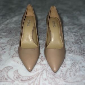 Michael kors “Alina flex” pump